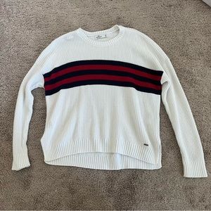 Hollister sweater•Bought used•Wore a couple times